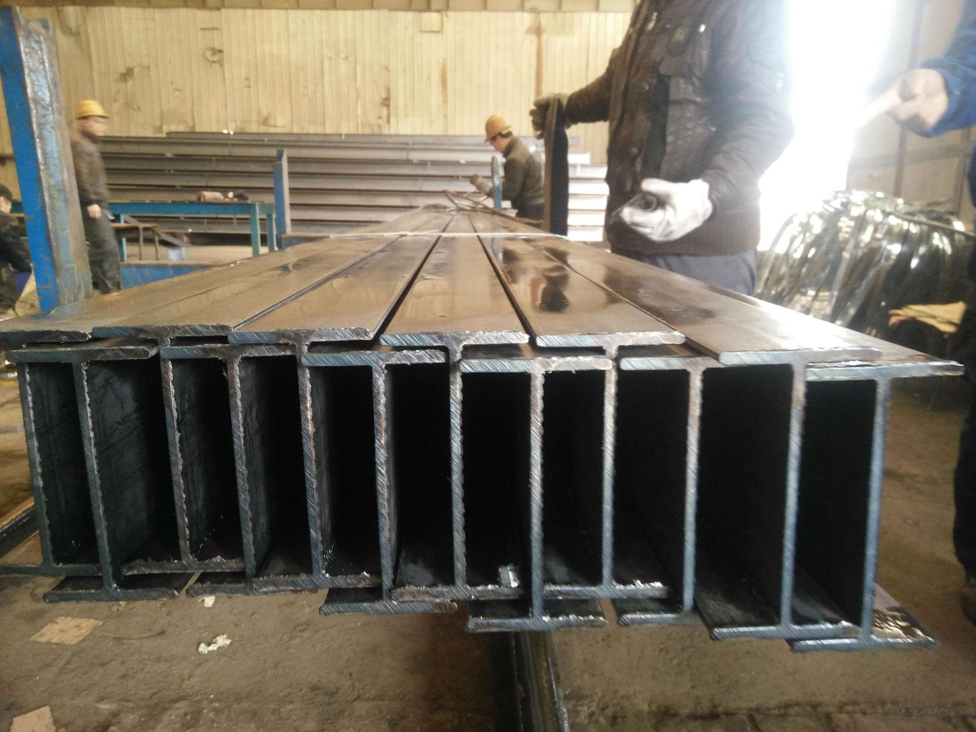 Q345B高频焊H型钢价格再次上调10元